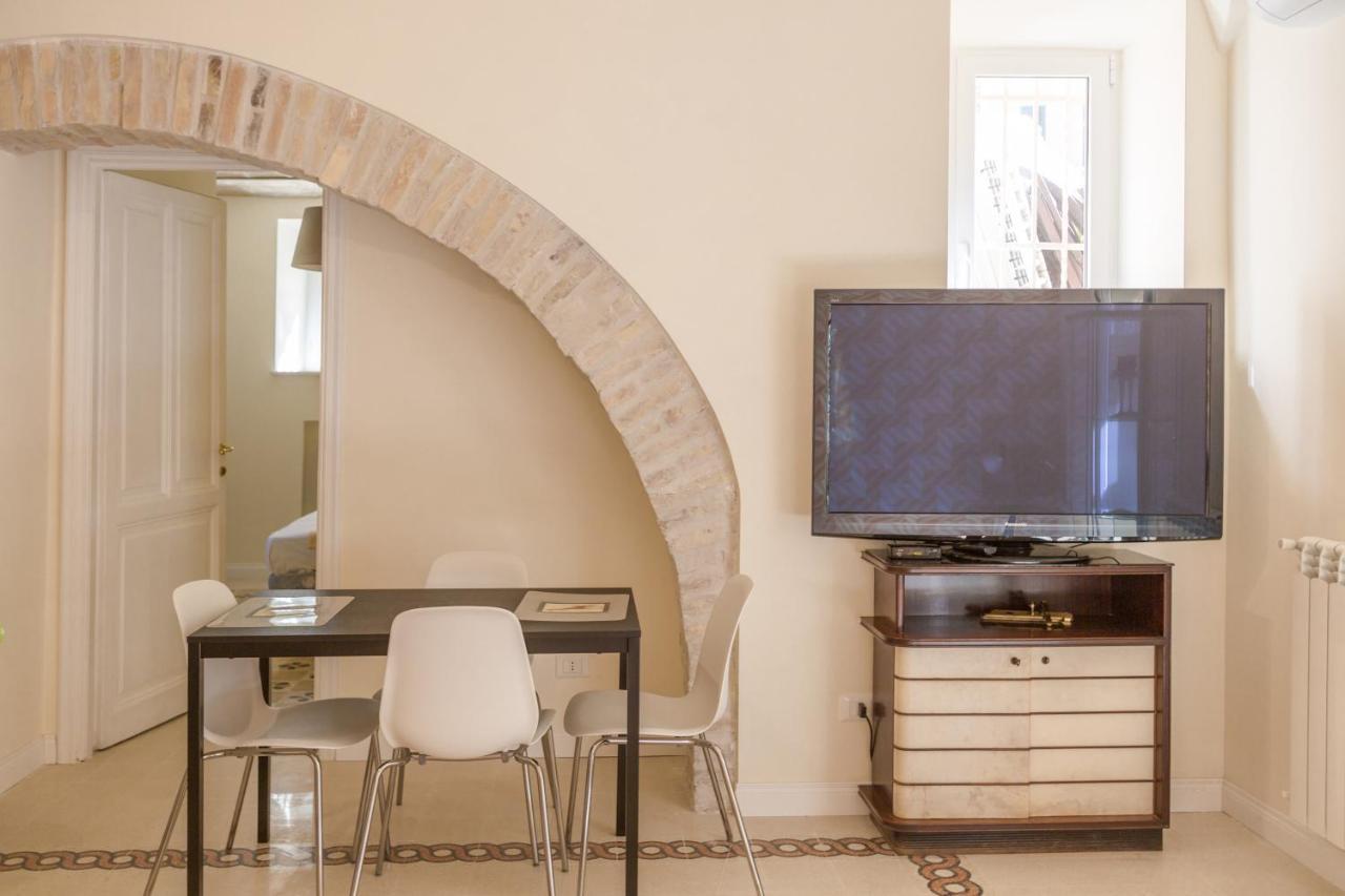 Romantica Apartment With Dehors Near San Giovanni Dış mekan fotoğraf
